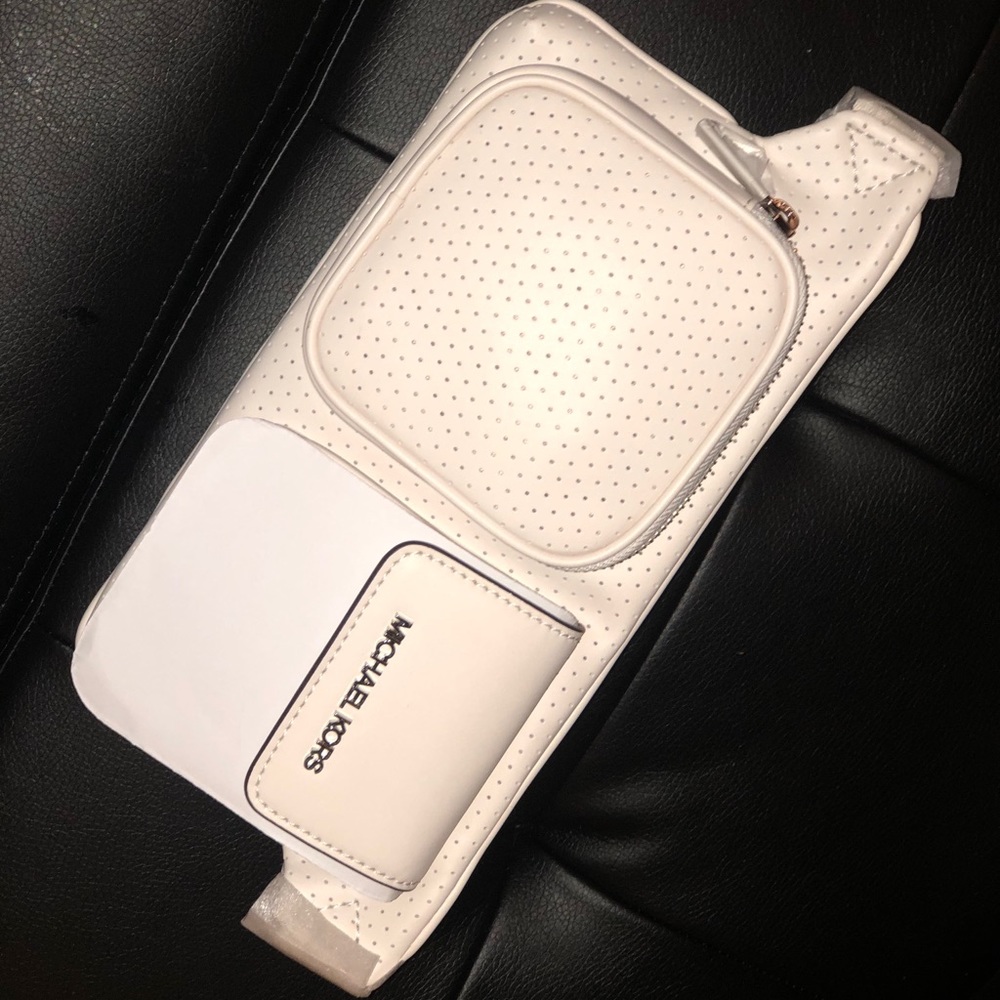 Medium Belt Bag - Picture 3 of 5